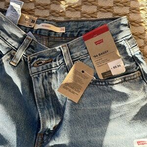 Levi’s ‘94 baggy jean